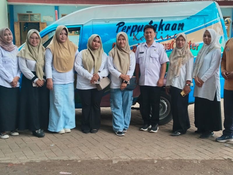 PERPUSTAKAAN KELILING BERKUNJUNG KE SD NEGERI 3 KANDANG KEC. KAPONGAN KABUPATEN SITUBONDO TAHUN 2025