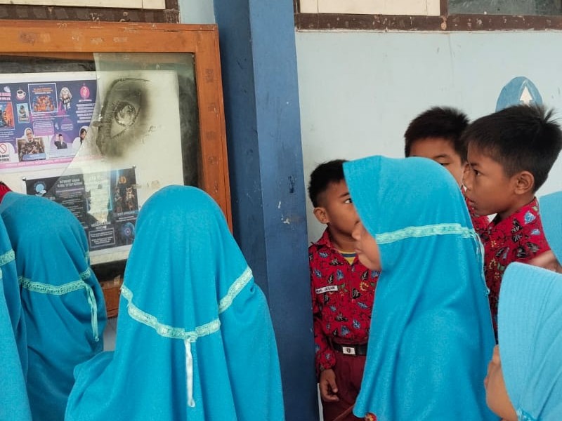 MEMBERIKAN PEMAHAMAN SISWA TENTANG RADIKALISME
