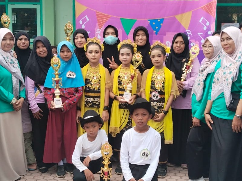 Mengikuti Lomba O2SN Tingkat Kecamatan Kapongan